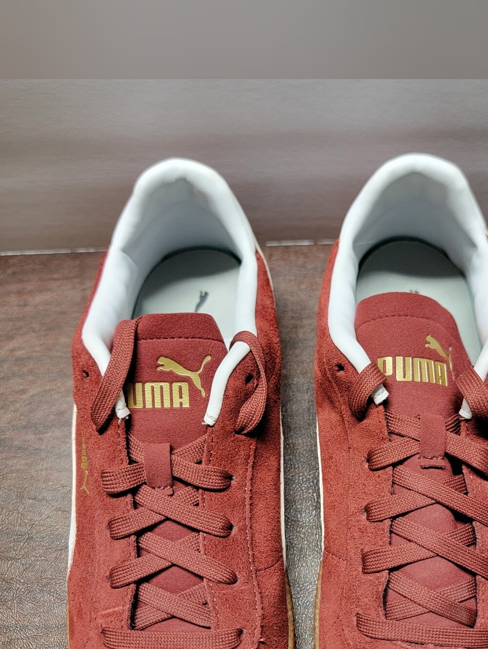 PUMA Club Men Sneakers Intense Red White Gold Size 10 - Picture 4 of 9